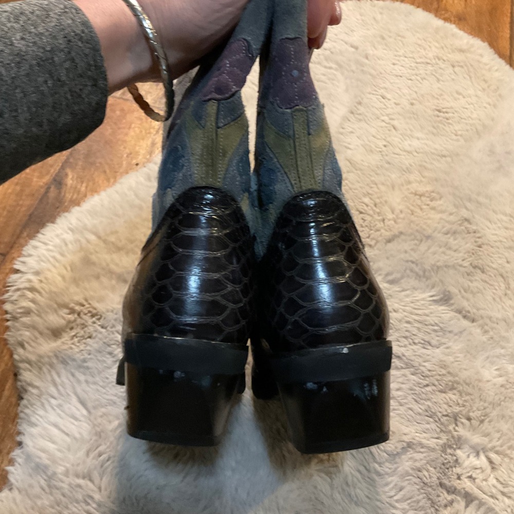 Ariat Western Boots Size 9 Heeled Womens Black Square Toe Cowboy Suede Floral Tp - Picture 7 of 10